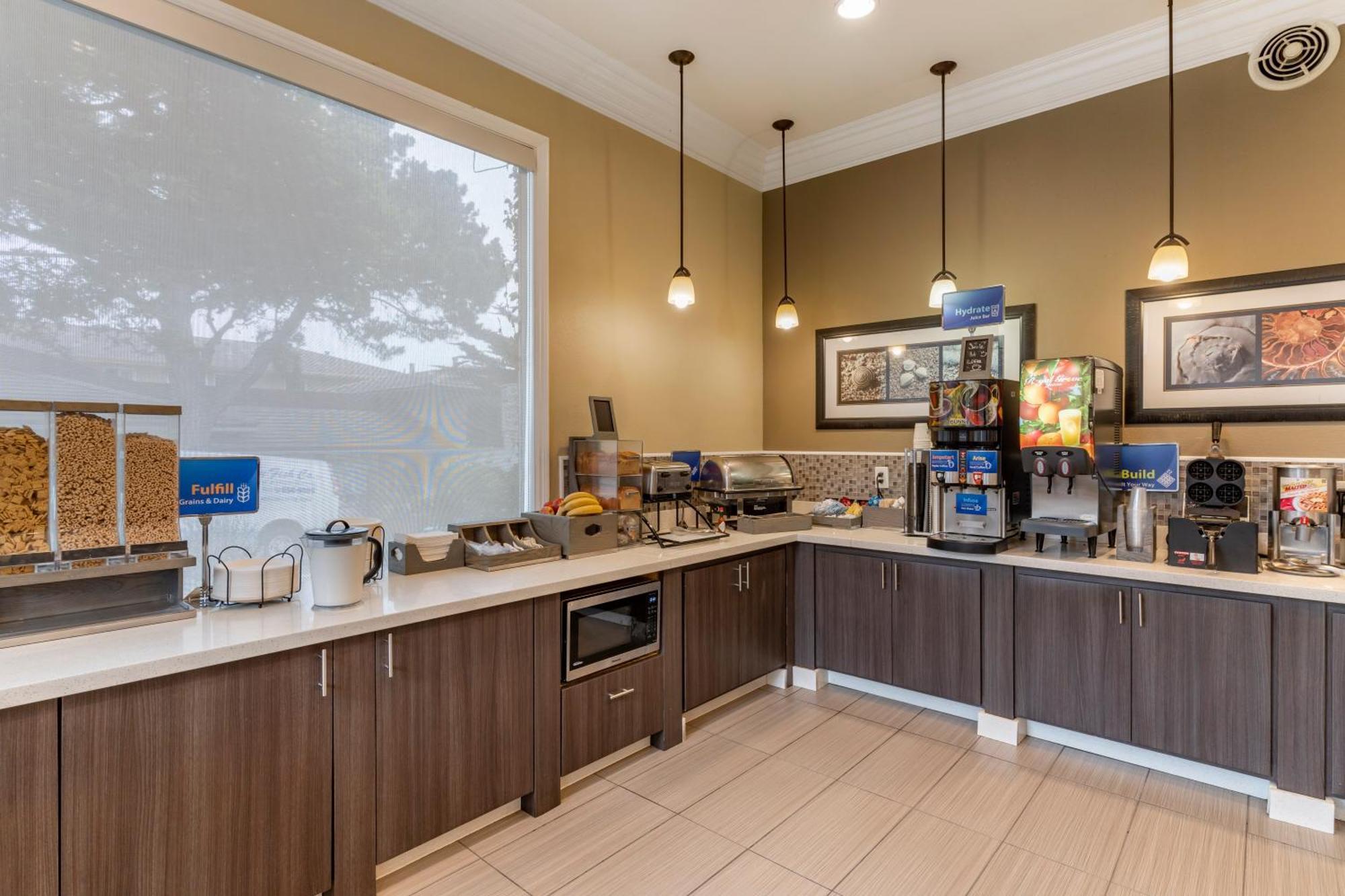 Best Western Carmel'S Town House Lodge Exterior foto
